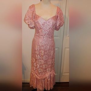 Ruched Puff Short Sleeve Lace Dress